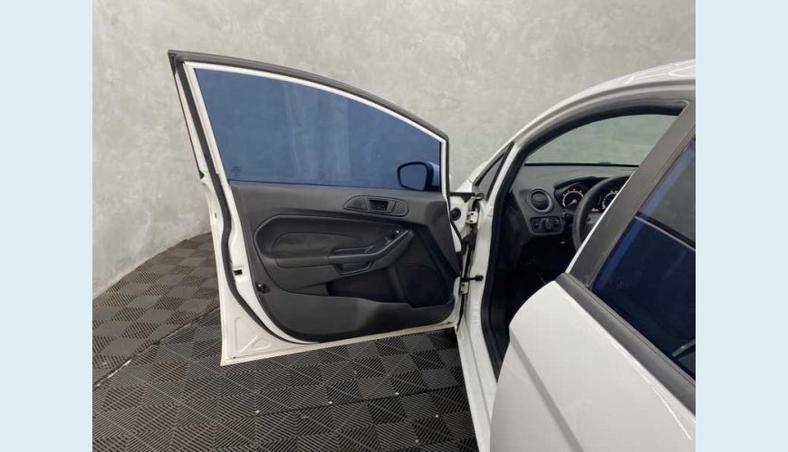FORD FIESTA S 1.5 16V FLEX MANUAL 4P - BRANCO - 2015 Foto 7 (Grande)