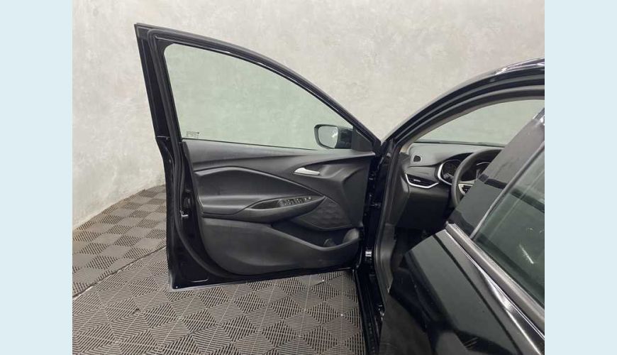 CHEVROLET ONIX LT 1.0 FLEX MANUAL 4P - PRETO - 2023 Foto 7 (Grande)
