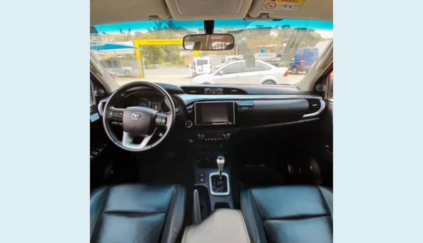 TOYOTA TOYOTA HILUX SRX 2.8 DIESEL AUT. 4P - PRETO - 2017 Foto 7 (Grande)