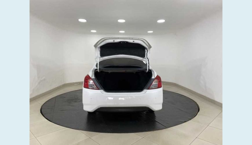 NISSAN NISSAN VERSA SV 1.6 16V FLEX AUT. 4P - BRANCO - 2018 Foto 7 (Grande)