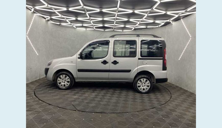 FIAT DOBLO ESSENCE 1.8 16V (FLEX) - PRATA - 2020 Foto 7 (Grande)