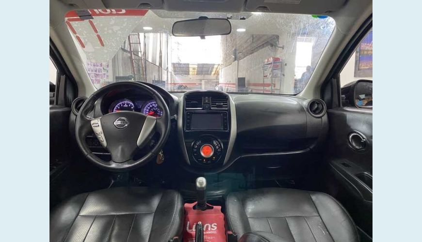 NISSAN VERSA SV 1.6 16V FLEX AUT. 4P - PRETO - 2017 Foto 7 (Grande)