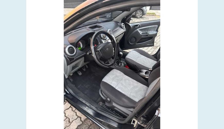 FORD FIESTA CLASS 1.6 FLEX MANUAL 4P - PRETO - 2009 Foto 7 (Grande)