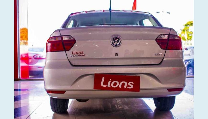 VOLKSWAGEN VOYAGE TRENDLINE 1.6 FLEX MANUAL 4P - PRATA - 2018 Foto 7 (Grande)
