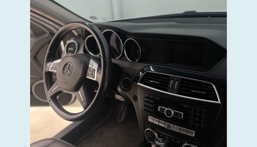 MERCEDES-BENZ C-180 TURBO 1.6 AUT. 4P - BRANCO - 2014 Foto 7 (Grande)