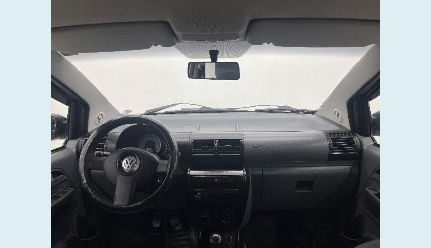 VOLKSWAGEN VOLKSWAGEN SPACEFOX TREND 1.6 8V FLEX MANUAL 4P - PRATA - 2010 Foto 7 (Grande)