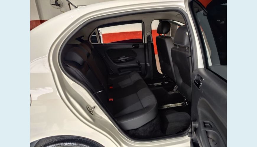 VOLKSWAGEN VOYAGE FLEX MANUAL 4P - BRANCO - 2023 Foto 7 (Grande)