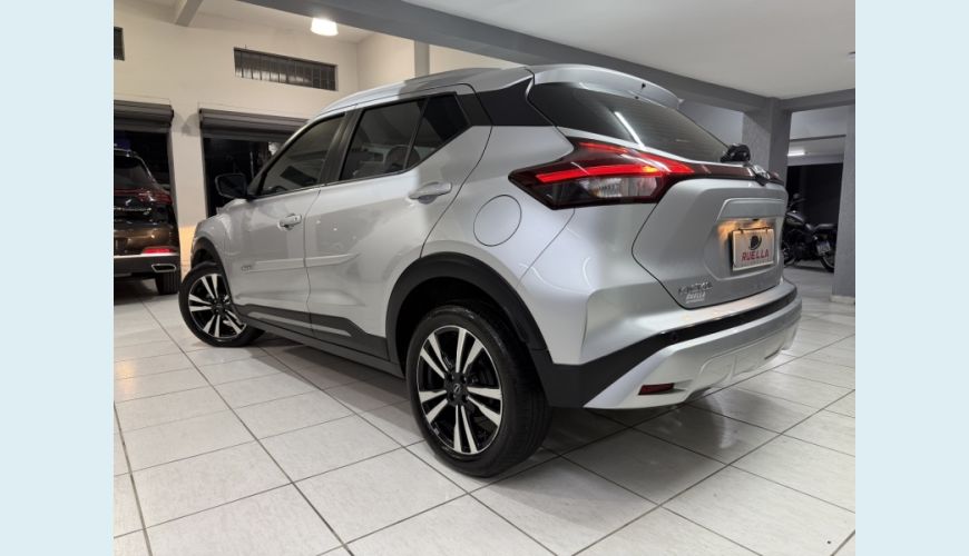 NISSAN KICKS FLEX AUT. 4P - PRATA - 2023 Foto 7 (Grande)