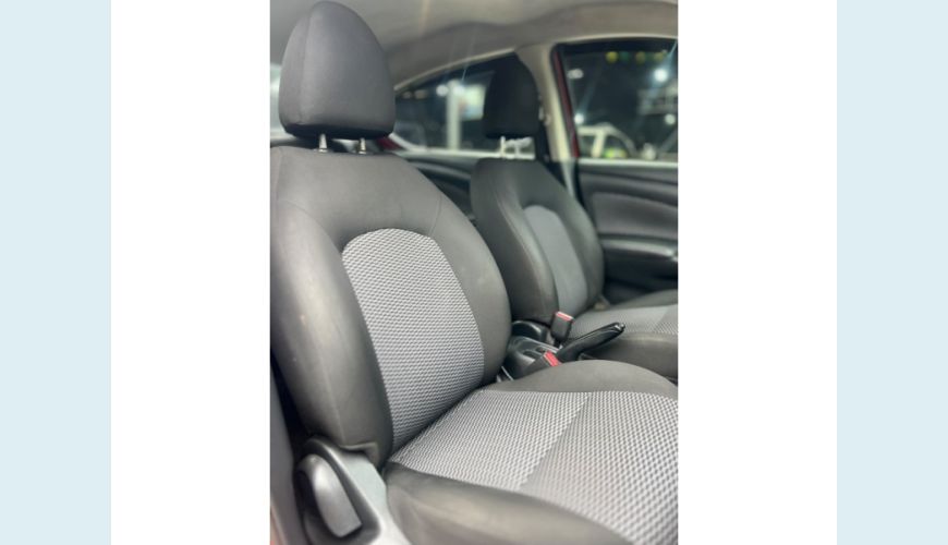 NISSAN VERSA FLEX MANUAL 4P - VERMELHO - 2018 Foto 7 (Grande)