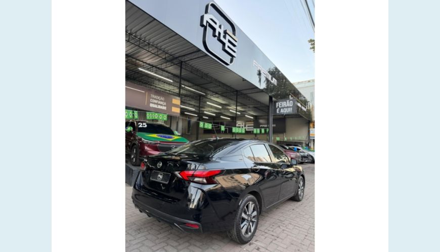 NISSAN VERSA FLEX AUT. 4P - PRETO - 2022 Foto 7 (Grande)