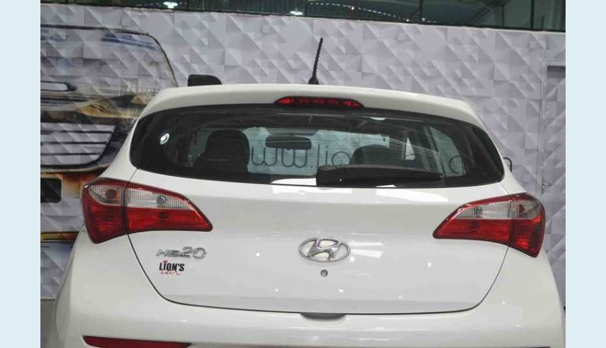 HYUNDAI HB 20 COMFORT PLUS 1.0 TURBO FLEX MANUAL 4P - BRANCO - 2017 Foto 7 (Grande)