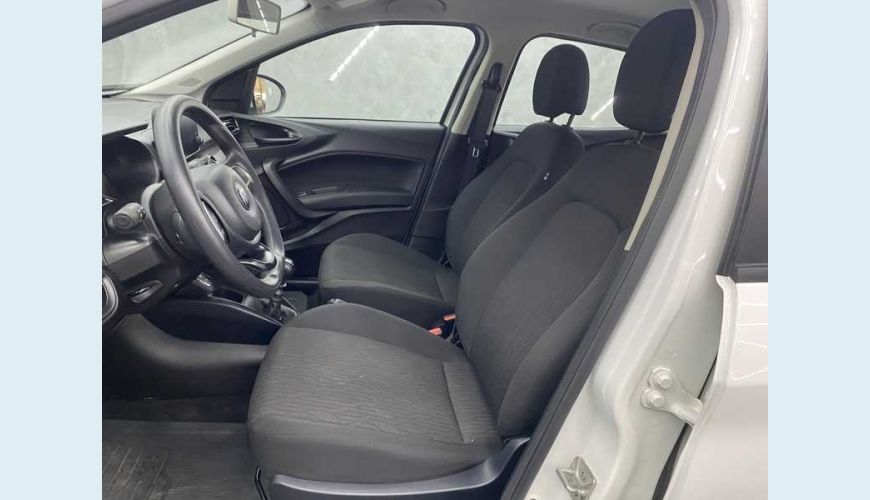 FIAT CRONOS DRIVE S-DESIGN 1.3 FLEX MANUAL 4P - BRANCO - 2022 Foto 7 (Grande)