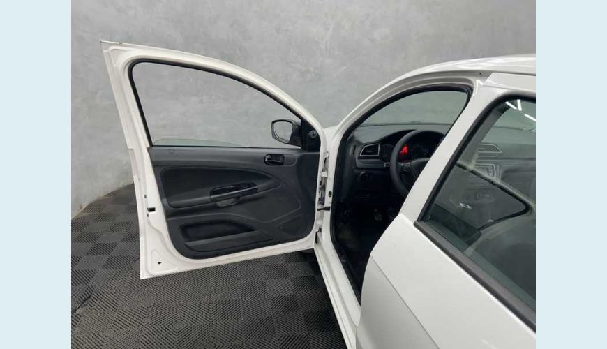 VOLKSWAGEN VOYAGE 1.0 MPI FLEX MANUAL 4P - BRANCO - 2023 Foto 7 (Grande)