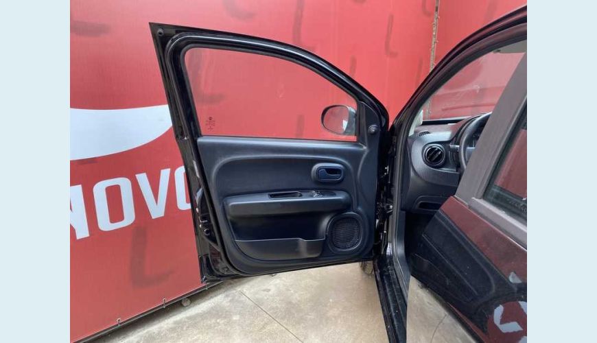 FIAT MOBI FIREFLY DRIVE 1.0 FLEX MANUAL 4P - PRETO - 2018 Foto 7 (Grande)