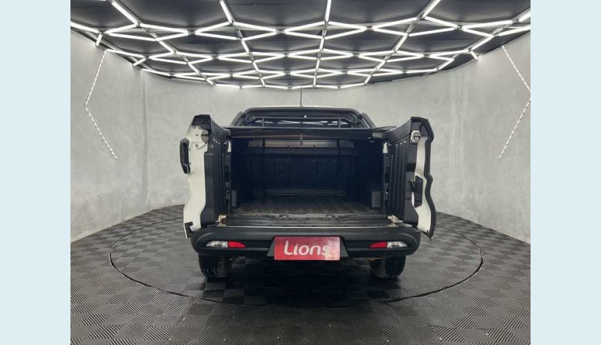 FIAT TORO ENDURANCE 1.8 FLEX AUT. 4P - BRANCO - 2021 Foto 7 (Grande)