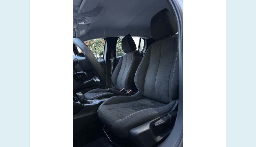 PEUGEOT 208 FLEX AUT. 4P - BRANCO - 2023 Foto 7 (Grande)