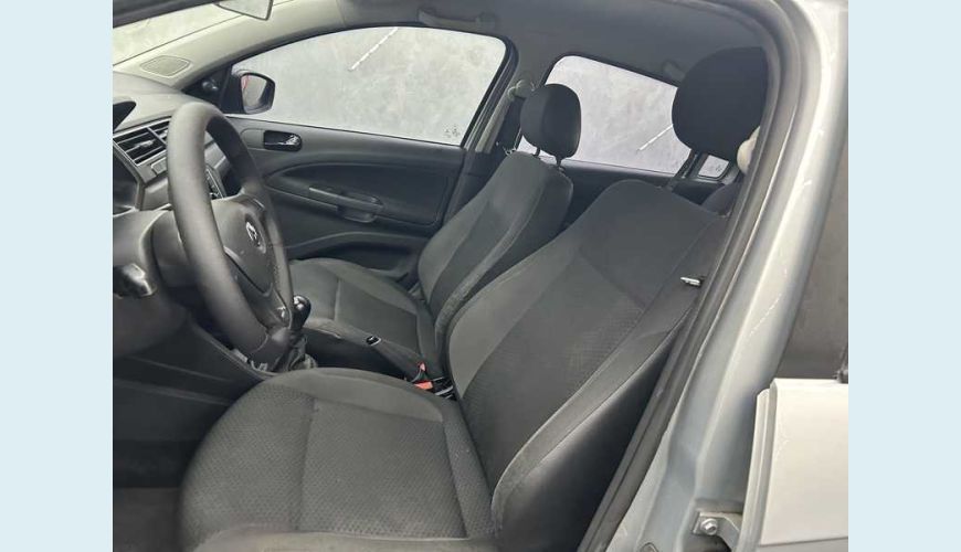 VOLKSWAGEN VOLKSWAGEN GOL 1.6 FLEX MANUAL 4P - PRATA - 2020 Foto 7 (Grande)