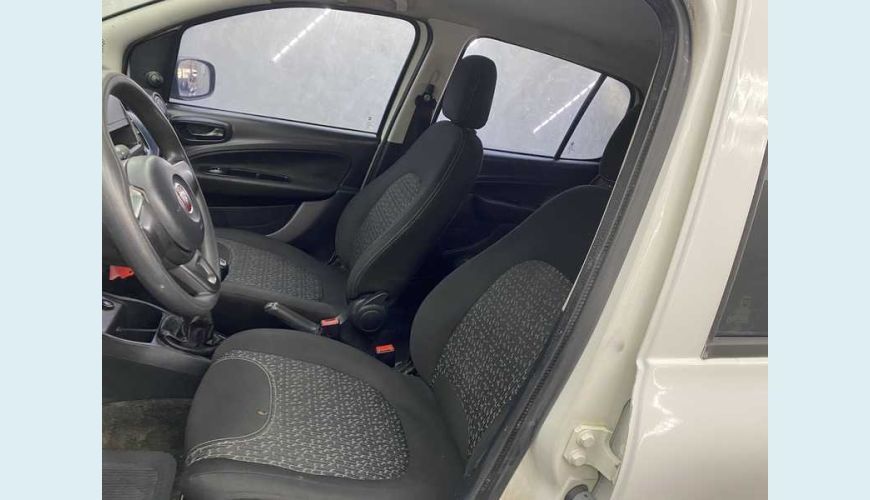 FIAT FIAT UNO ATTRACTIVE 1.0 8V FLEX MANUAL 4P - BRANCO - 2020 Foto 7 (Grande)