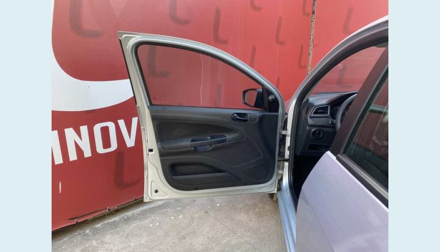 VOLKSWAGEN VOLKSWAGEN GOL 1.0 12V FLEX MANUAL 4P - PRATA - 2021 Foto 7 (Grande)