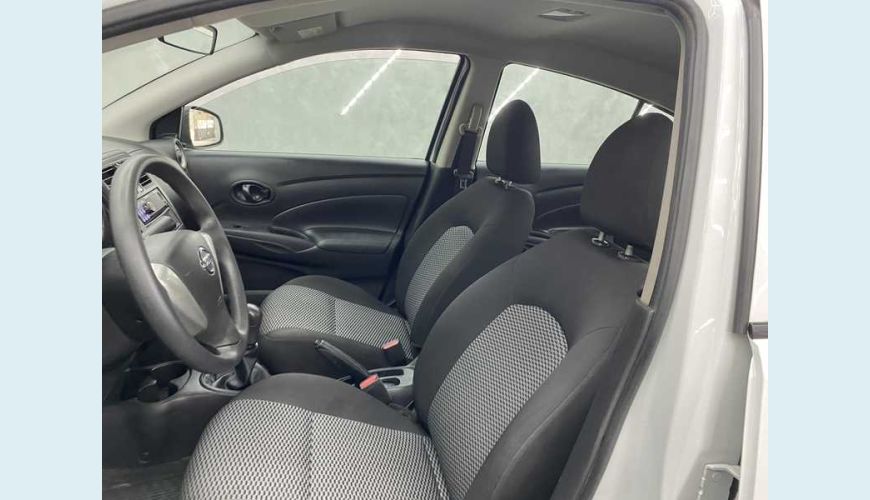 NISSAN VERSA V-DRIVE 1.0 12V FLEX MANUAL 4P - BRANCO - 2021 Foto 7 (Grande)