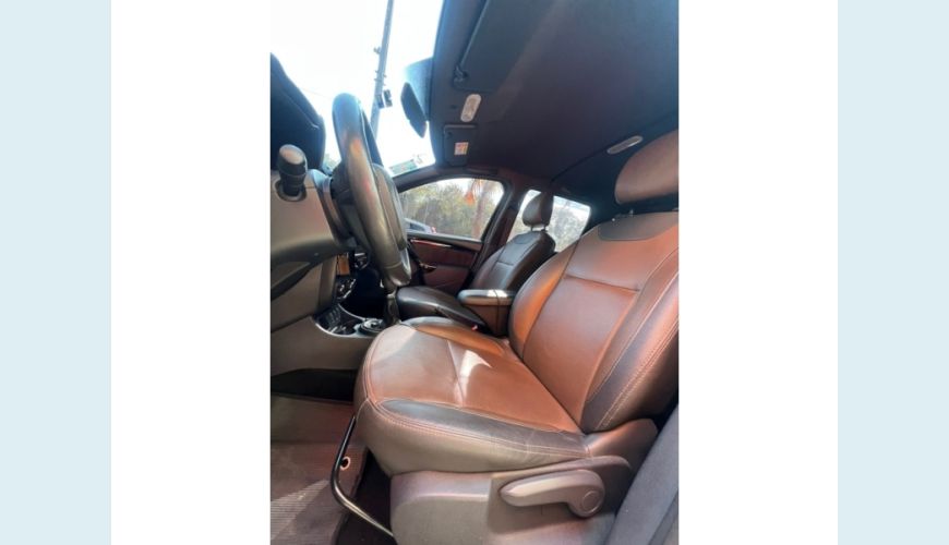 RENAULT DUSTER FLEX AUT. 4P - PRETO - 2020 Foto 7 (Grande)