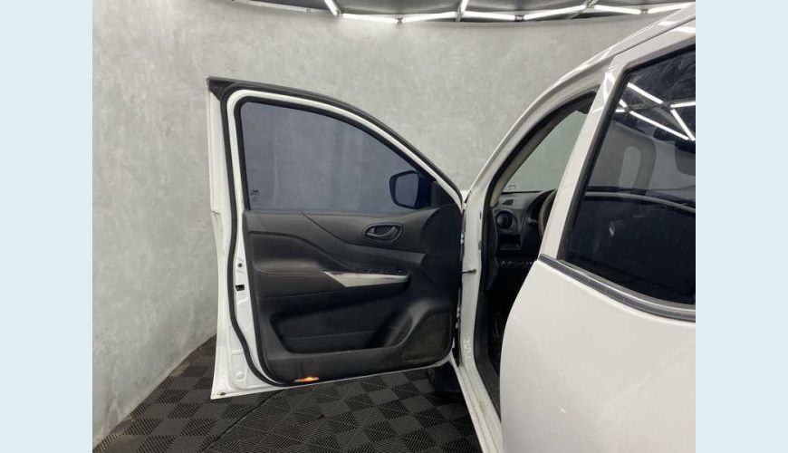 NISSAN FRONTIER CD S 2.3 TD DIESEL MANUAL 2P - BRANCO - 2021 Foto 7 (Grande)
