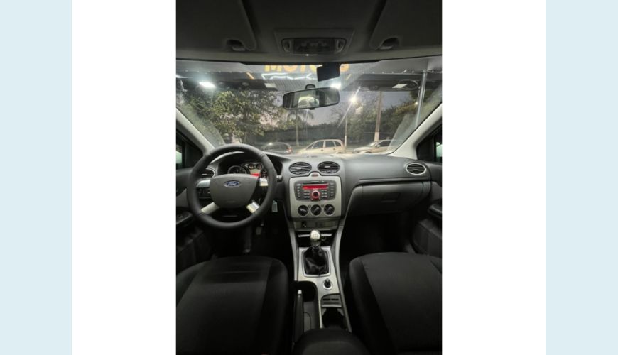 FORD FOCUS FLEX MANUAL 4P - BRANCO - 2012 Foto 7 (Grande)