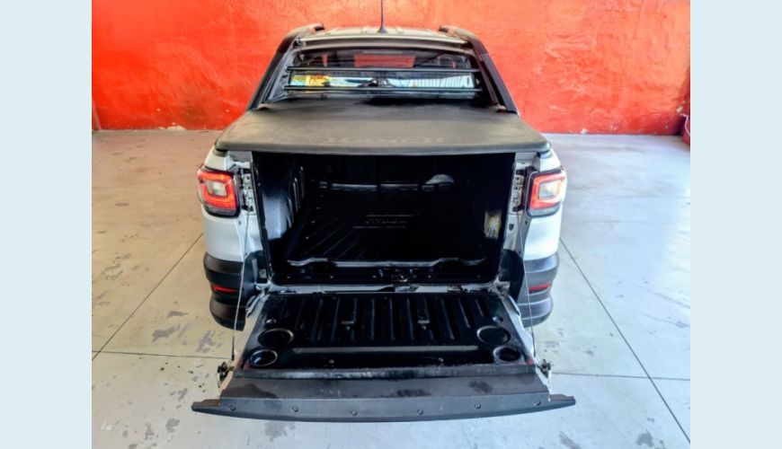 FIAT STRADA FLEX AUT. 4P - PRATA - 2023 Foto 7 (Grande)