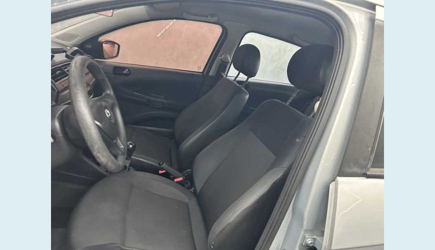 VOLKSWAGEN VOLKSWAGEN GOL 1.6 FLEX MANUAL 4P - PRATA - 2020 Foto 7 (Grande)