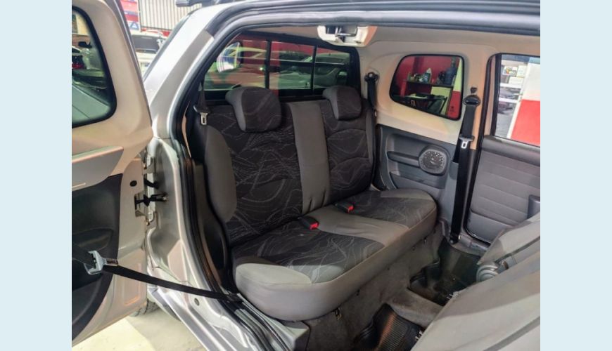 FIAT STRADA FLEX MANUAL 2P - PRATA - 2014 Foto 7 (Grande)