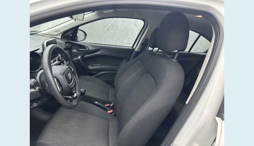 FIAT CRONOS DRIVE 1.3 FLEX MANUAL 4P - BRANCO - 2023 Foto 7 (Grande)