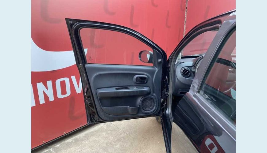 FIAT MOBI LIKE 1.0 FLEX MANUAL 4P - PRETO - 2020 Foto 7 (Grande)