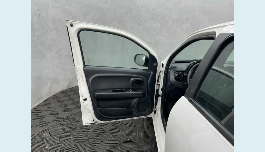 FIAT MOBI LIKE 1.0 FLEX MANUAL 4P - BRANCO - 2022 Foto 7 (Grande)