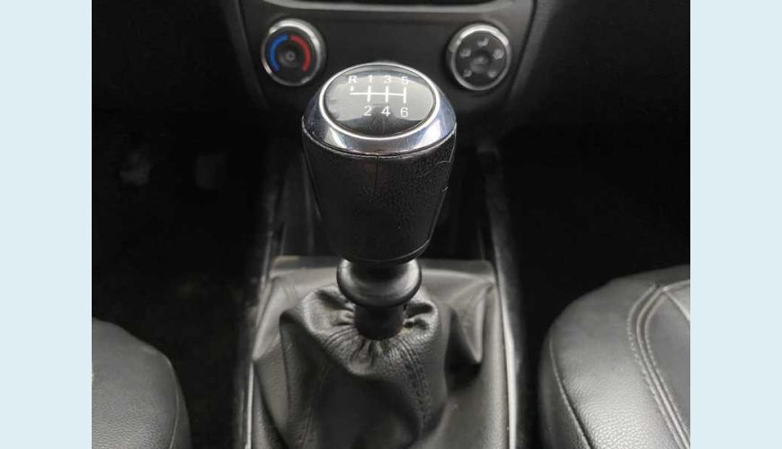 CHEVROLET PRISMA LT 1.4 FLEX MANUAL 4P - PRETO - 2017 Foto 7 (Grande)
