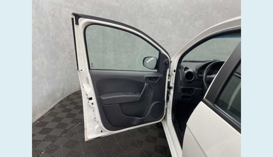 FIAT GRAND SIENA 1.0 FLEX MANUAL 4P - BRANCO - 2021 Foto 7 (Grande)