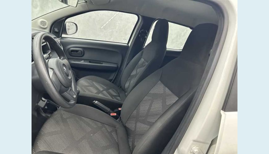FIAT MOBI LIKE 1.0 FLEX MANUAL 4P - BRANCO - 2023 Foto 7 (Grande)