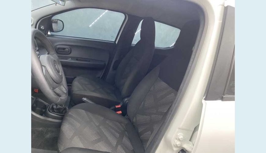 FIAT FIAT MOBI LIKE 1.0 FLEX MANUAL 4P - BRANCO - 2022 Foto 7 (Grande)