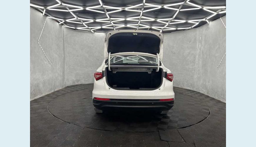 FIAT FIAT CRONOS DRIVE 1.3 FLEX MANUAL 4P - PRATA - 2023 Foto 7 (Grande)