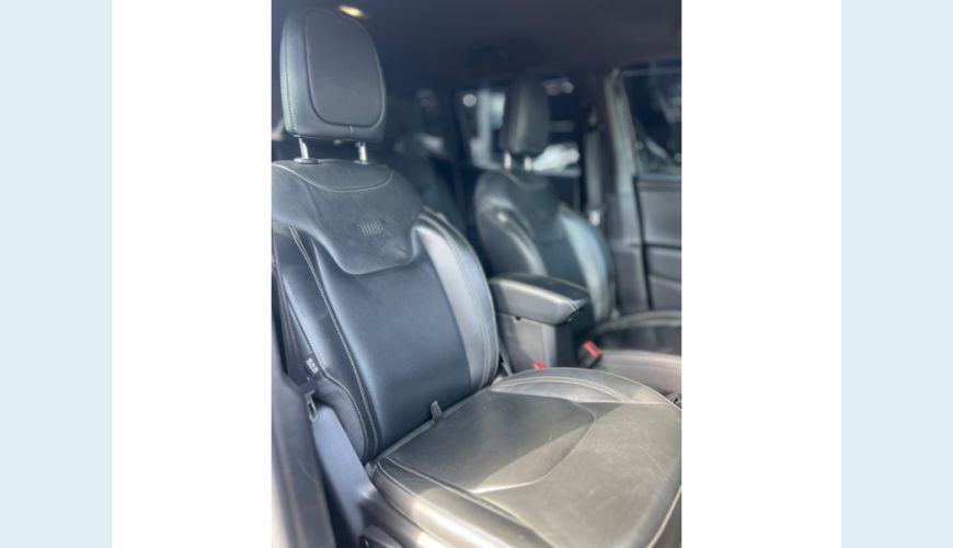 JEEP RENEGADE FLEX AUT. 4P - CINZA - 2023 Foto 7 (Grande)