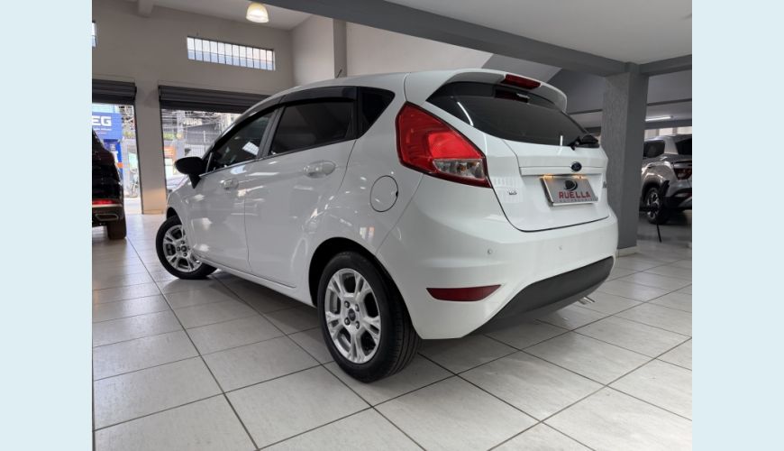 FORD FORD FIESTA FLEX MANUAL 4P - BRANCO - 2014 Foto 7 (Grande)