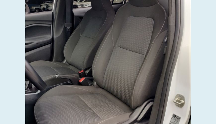 CHEVROLET ONIX FLEX MANUAL 4P - BRANCO - 2024 Foto 7 (Grande)