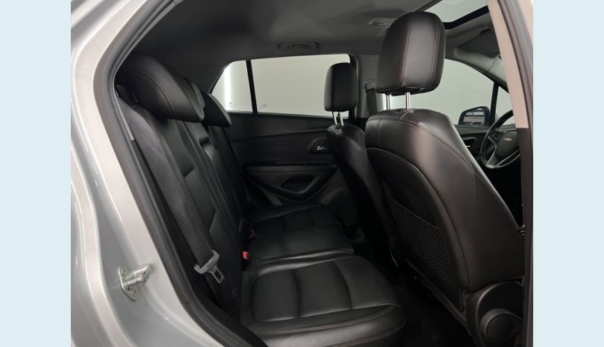 CHEVROLET TRACKER FLEX AUT. 4P - PRATA - 2017 Foto 7 (Grande)