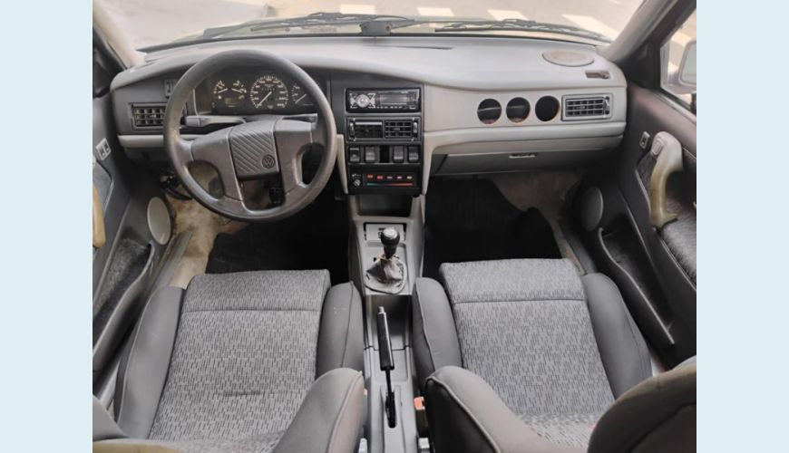 VOLKSWAGEN SANTANA FLEX MANUAL 2P - VERMELHO - 1993 Foto 7 (Grande)