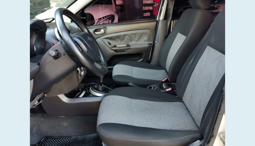 FORD FORD FIESTA FLEX MANUAL 4P - PRATA - 2012 Foto 7 (Grande)