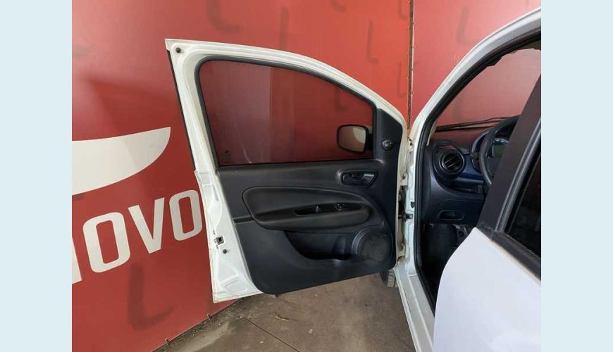 FIAT FIAT UNO DRIVE 1.0 FLEX MANUAL 4P - BRANCO - 2019 Foto 7 (Grande)