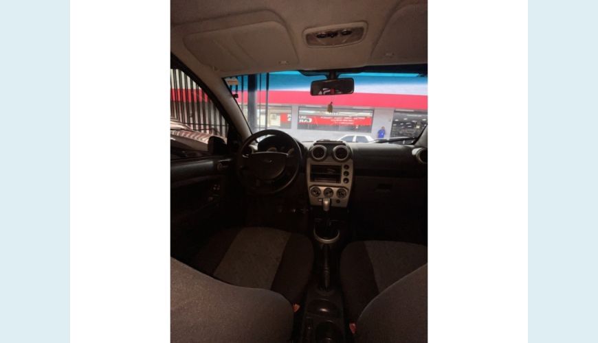 FORD FIESTA FLEX MANUAL 4P - PRATA - 2011 Foto 7 (Grande)