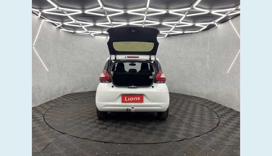 FIAT FIAT MOBI EASY 1.0 FLEX MANUAL 4P - BRANCO - 2022 Foto 7 (Grande)