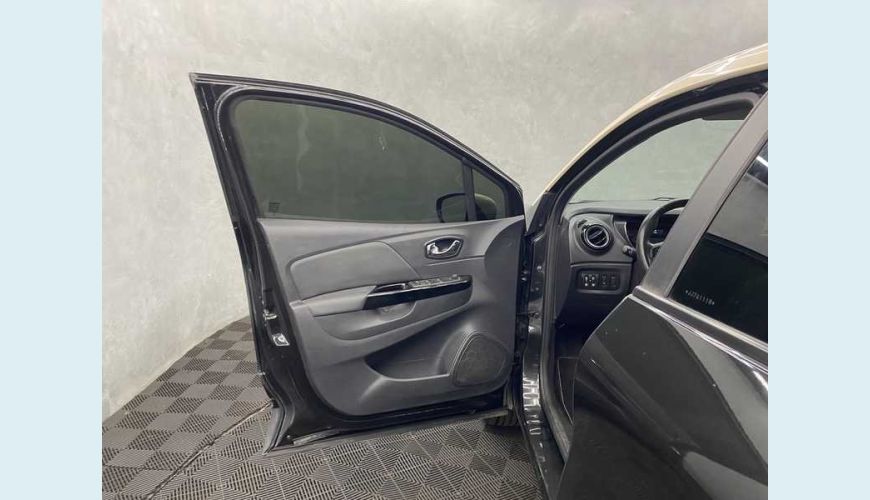 RENAULT RENAULT CAPTUR INTENSE 2.0 16V FLEX AUT. 4P - PRETO - 2018 Foto 7 (Grande)