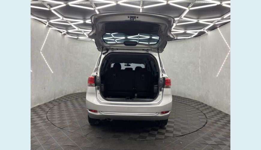 CHEVROLET CHEVROLET SPIN LS 1.8 FLEX MANUAL 4P - PRATA - 2022 Foto 7 (Grande)