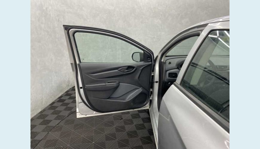 CHEVROLET ONIX JOY 1.0 FLEX MANUAL 4P - PRATA - 2020 Foto 7 (Grande)